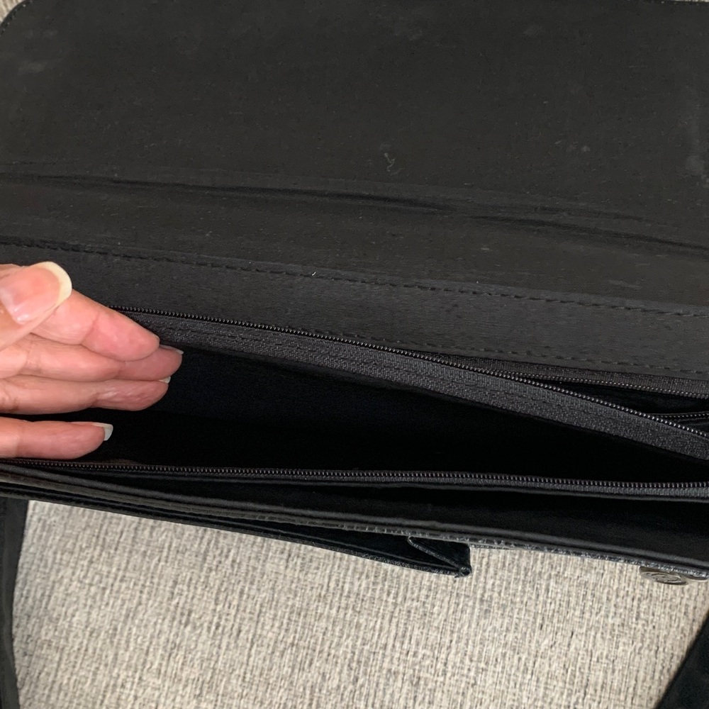 VINTAGE Elegant unisex Black work ofc briefcase Shoulder crossbody Bag w key 🔑 - Picture 14 of 17